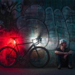 Lampe Vélo De Poche KNOG Lil Cobber Avant Ou Arrière -Antivol Vélo Soldes lampe velo de poche knog lil cobber avant ou arriere 2